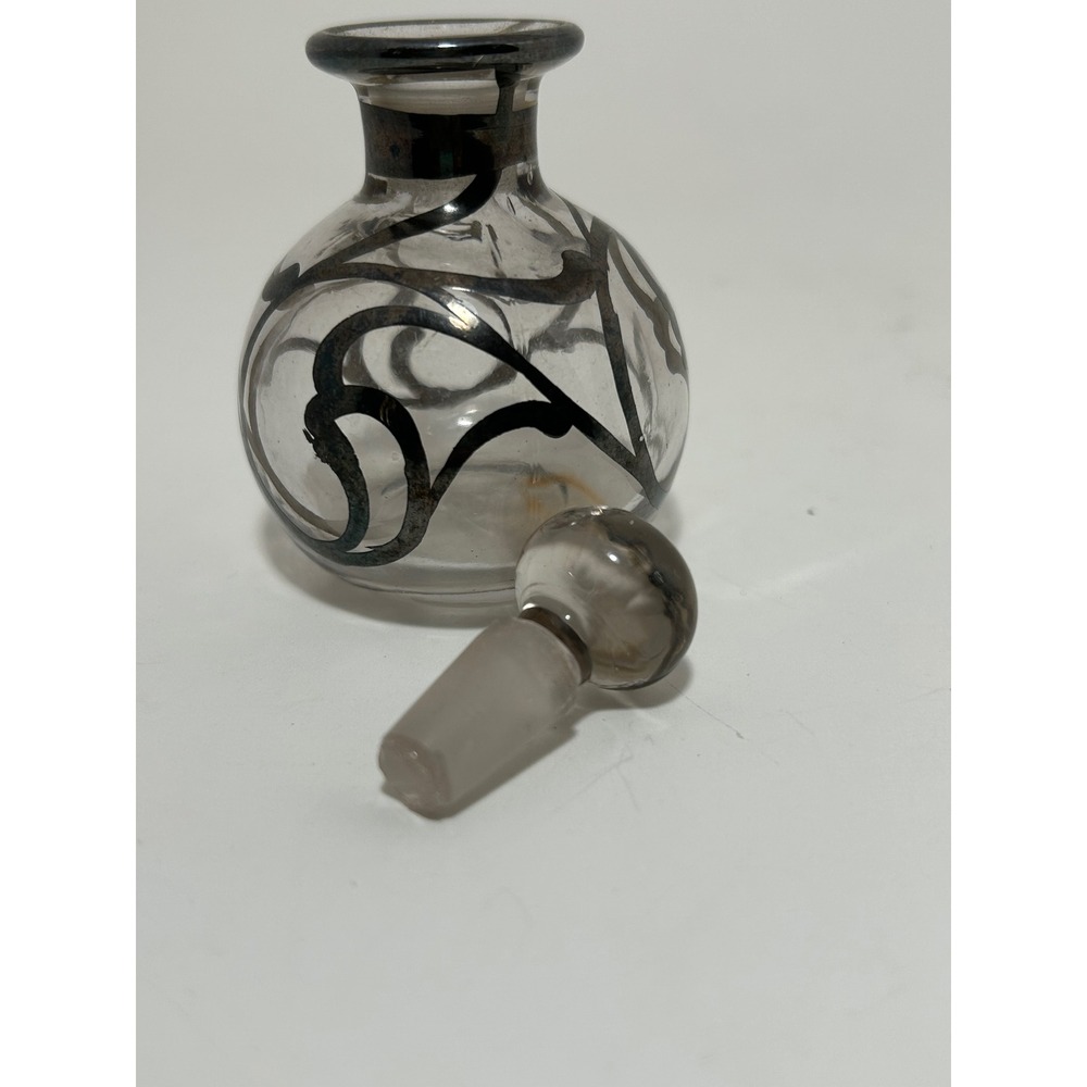 Vintage Art Nouveau Silver Overlay‎ Clear Glass Perfume Bottle with Stopper - Picture 4 of 6